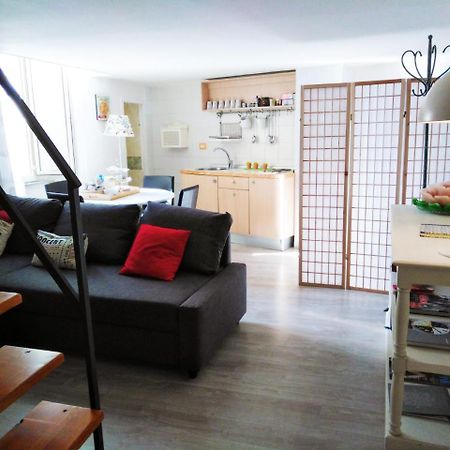 Casa Di Erminia Bed & Breakfast Napoli Ngoại thất bức ảnh